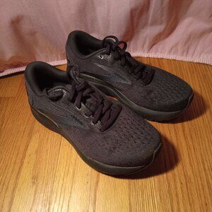 Brooks Ghost 16 Black/Black/Ebony Women's size 7 Wide